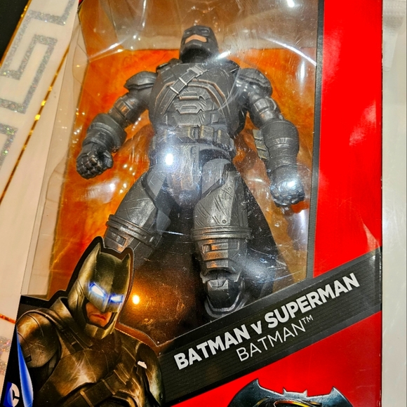 Batman DC Comics Multiverse - Picture 1 of 2